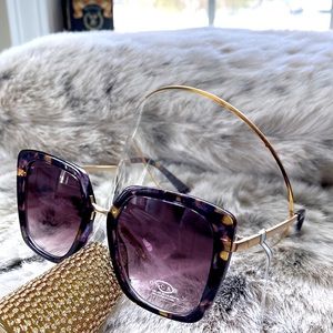 Oscar by Oscar De La Rente Tortoise Shell Sunglasses